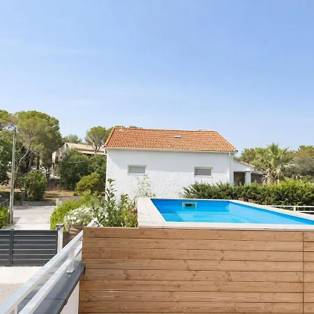 Appartement Alando Red Saint-Raphaël